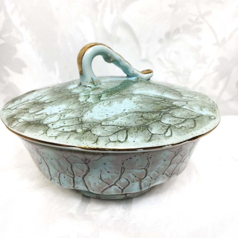 * Old Dutch Delft Powder or Candy Dish